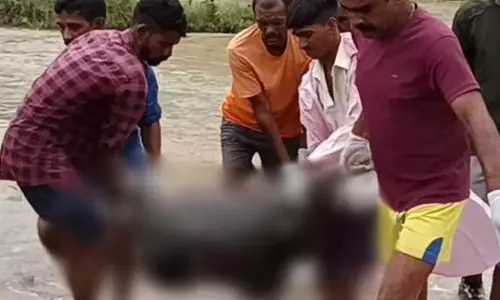उफान नाले में बहे ग्रामीण की मौत, शव बरामद